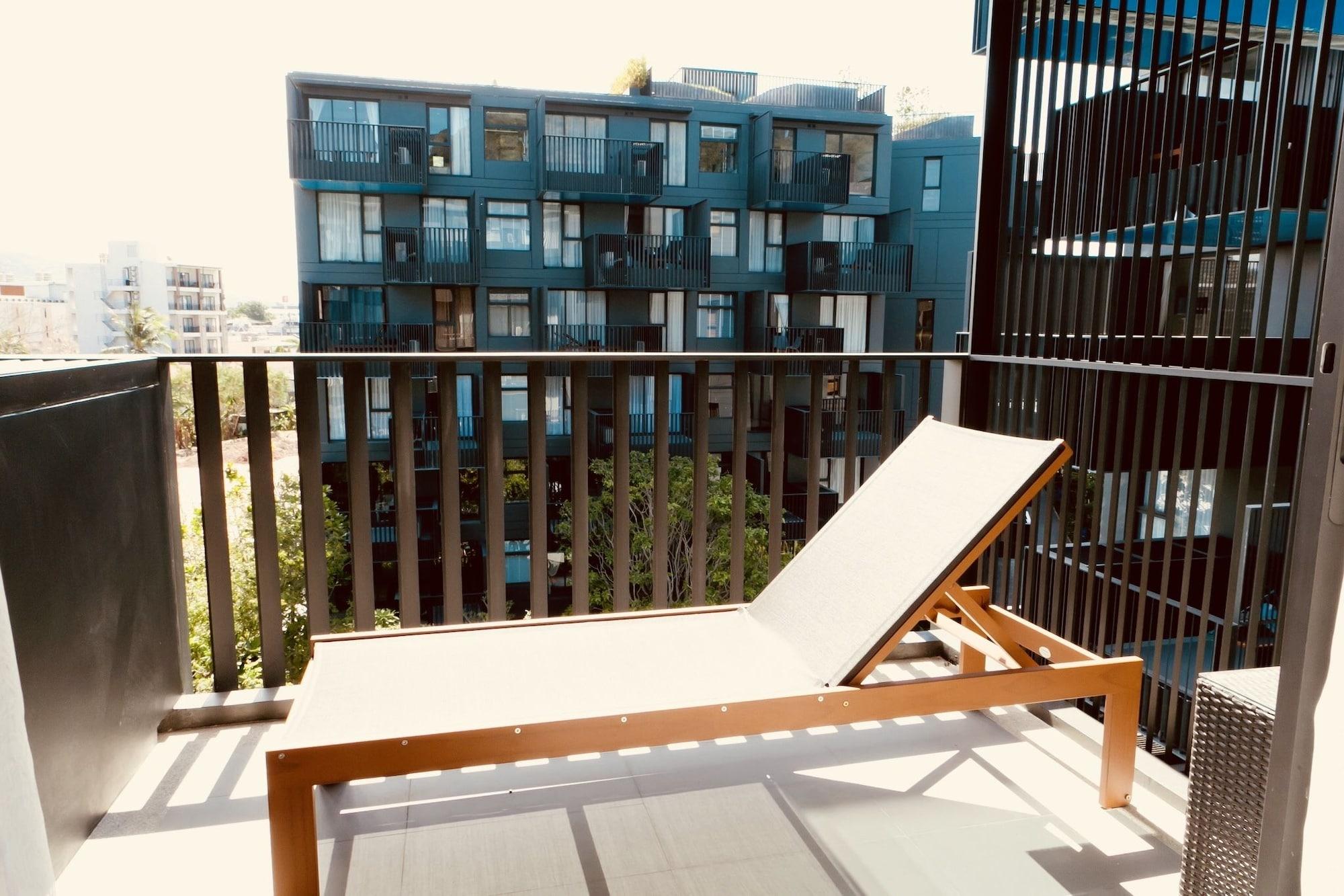 The Deck Condo Patong By Vip ภายนอก รูปภาพ